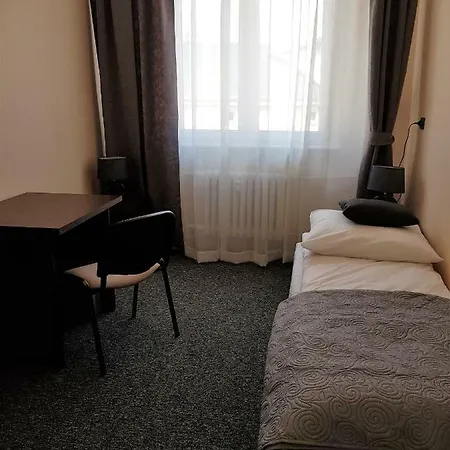 Dobry Najem 12 *